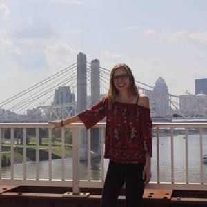 Meet your Posher, Taylor